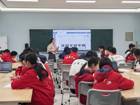 AI賦能課堂 聚焦未來教育2522.png